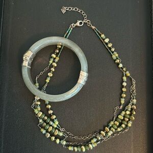 Silpada green beaded necklace and gray/silver magnet closure easy-on bracelet